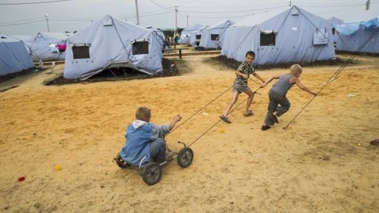 ukrajina rusko utečenecky tabor (SITA/AP)